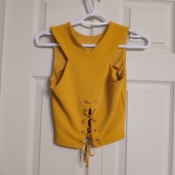 Stradivarius Size XS+ Mustard Crop Top Size Extra Small+ - Picture 2 of 5